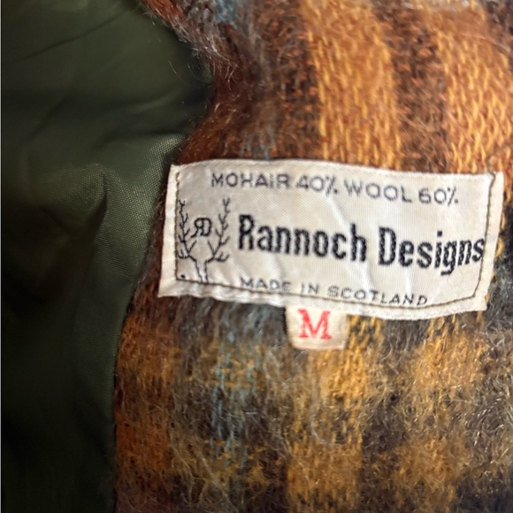 Vintage Plaid Women's Cape in Green and Brown - Picture 2 of 4